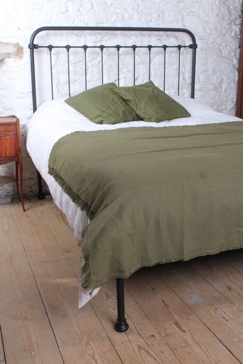 fig 3. Handsome simple French king size no end bed
