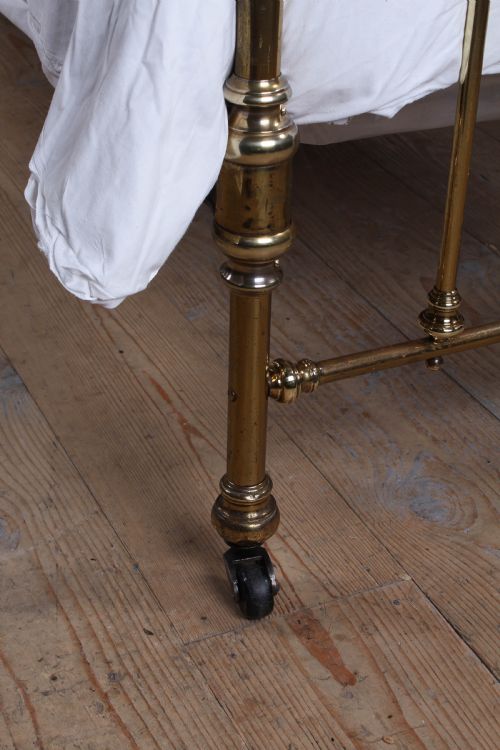 fig 3. Super attractive all brass single bed