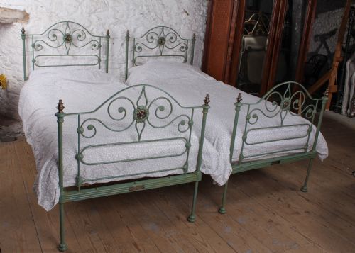 Very Rare Pretty Single Pair of Beds by Scholbred