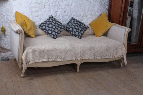 Stylish and Practical Louis Xv Newly Upholstered Single/day Bed.