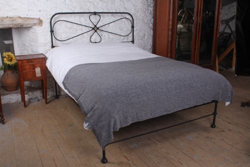 Lovely King Size Irish No End Bed with Brass Detail.