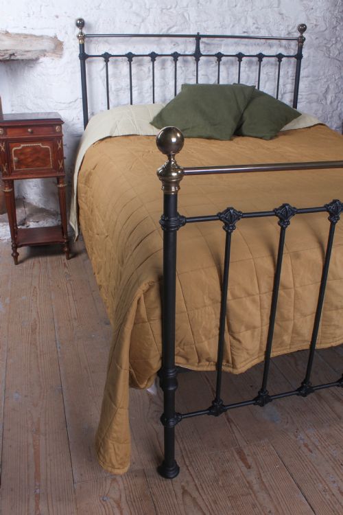 fig 3. Traditional classic Victorian English 5Ft king size brass and iron bed