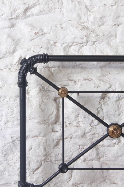 fig 4. Superbly Sweet Victorian Small Single Bed