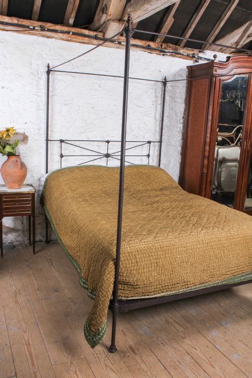 fig 2. Exquisite poised Victorian king size four poster bed 