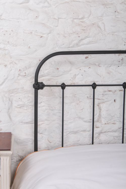 fig 3. Simply Pretty All Iron French No End Double Bed