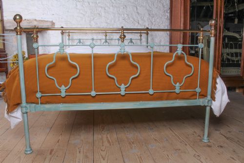 fig 3. Unique and Attractive Victorian King Size Bed 