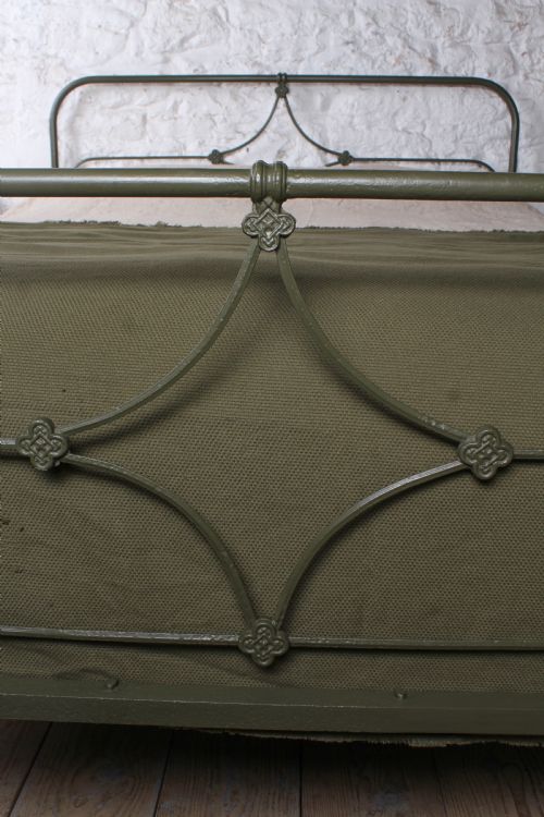 fig 2. Simple Irish Cottage Style King Size Bed