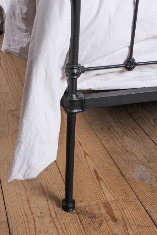 fig 3. Very Nice Upstand and Castings King Size Victorian Bed