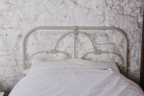 fig 2. Superb Irish Single No End Beds (can be Joined)