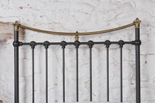 fig 1. Pair of Timelessly Tasteful Victorian Single Beds – Can be Joined
