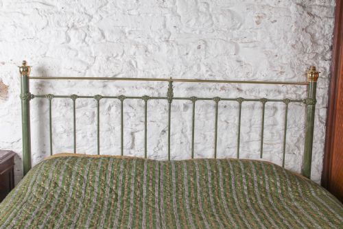 fig 2. Splendid and Attractive Super King-Sized Edwardian Bed