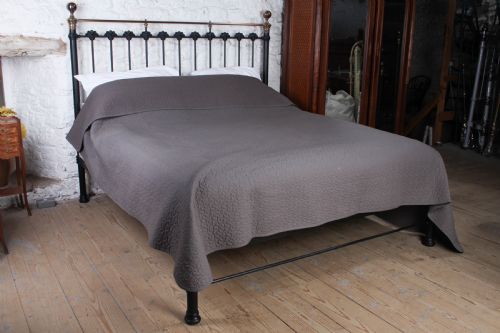 Classic Victorian Super King Size No-end Bed