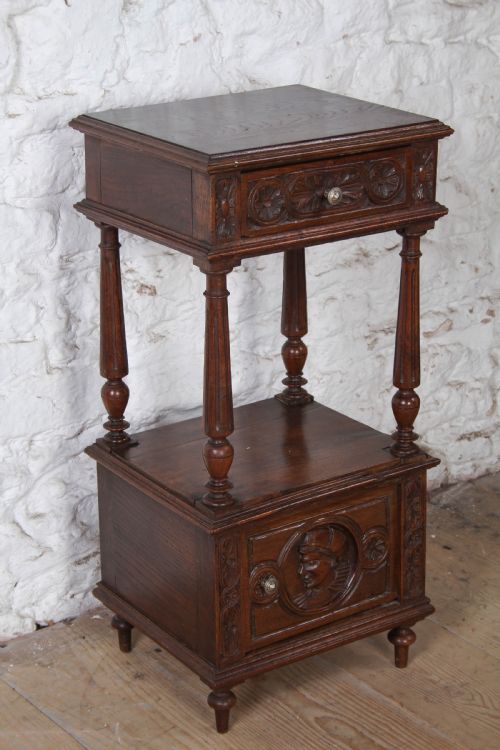 Lovely and Detailed Bretton Oak Bedside