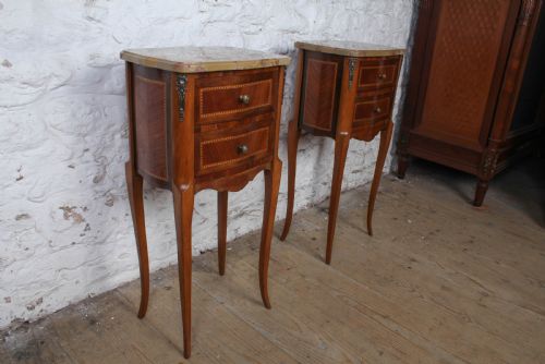 SWEETLY SIMPLE PAIR OF FRENCH BEDSIDES - ADDITIONAL PHOTO 4