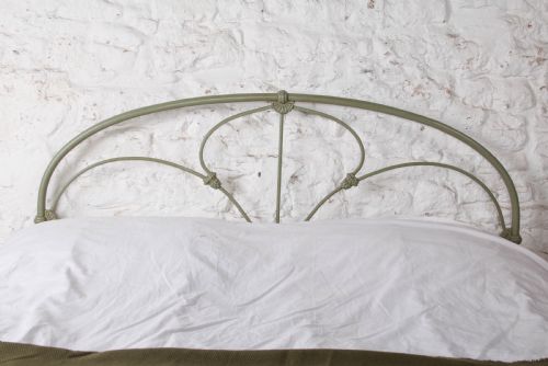 fig 1. Delightfully Shaped Irish King Size No End Bed