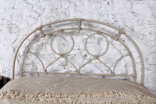 fig 1. Incredibly attractive and Unique Victorian Double No End Bed