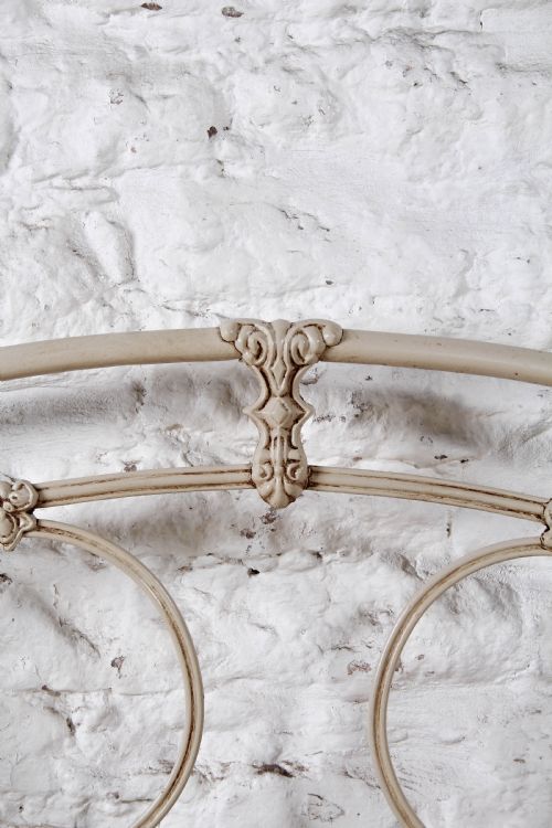 fig 2. Incredibly attractive and Unique Victorian Double No End Bed