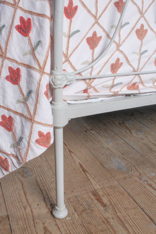 fig 3. Nicely Shaped King Size Victorian All Iron Bed