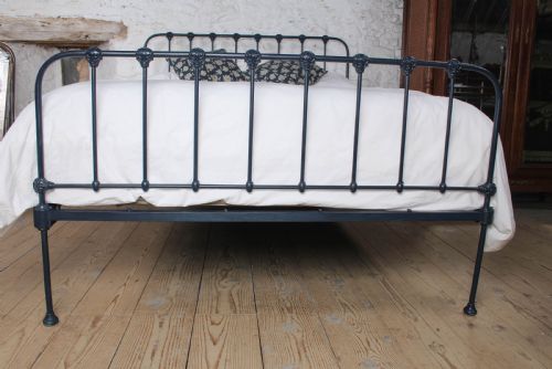 RARE AND INDIVIDUAL SIMPLE ALL IRON KING SIZE BED WITH VERY UNIQUE DECORATIVE DETAIL - ADDITIONAL PHOTO 1