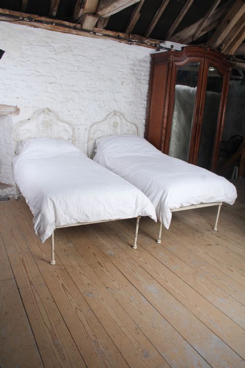 Fabulously Shaped Pair of American Style All Iron Beds (Can Be Joined)