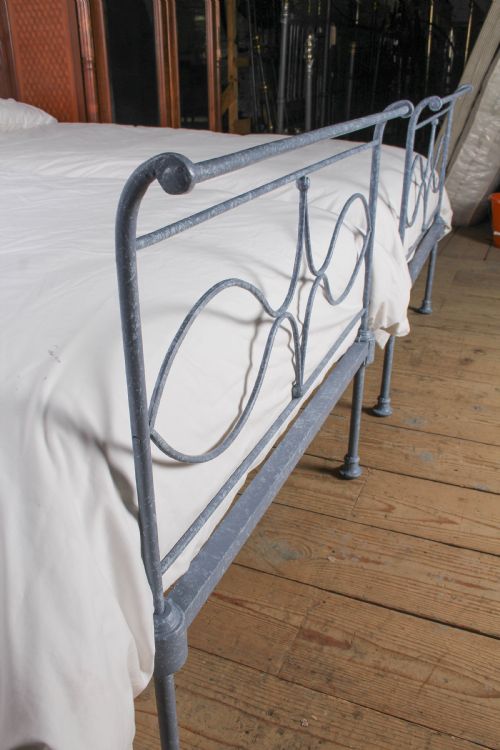 fig 2. Incredibly attractive Pair of Portuguese Single Beds – Can be Joined