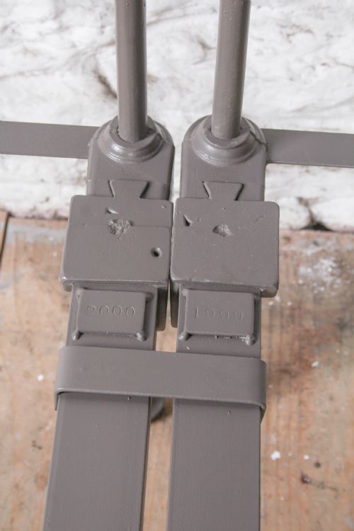 LOVELY PAIR OF SIMPLE FORGED IRON SINGLE BEDS CAN BE JOINED - ADDITIONAL PHOTO 6