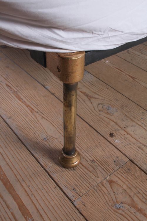 fig 4. Lovely Pair of Single Brass Platform or No End beds – Can Be Joined.