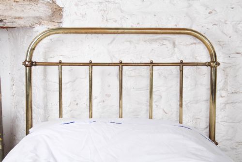 fig 5. Lovely Pair of Single Brass Platform or No End beds – Can Be Joined.