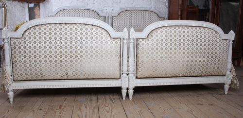 A LOVELY PAIR OF EMPIRE STYLE FRENCH LARGE SINGLE UPHOLSTERED BEDS - ADDITIONAL PHOTO 2