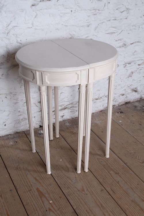 VERY NICE PAIR OF PAINTED DEMI LUNE CONSOLE BEDSIDE TABLES - ADDITIONAL PHOTO 2
