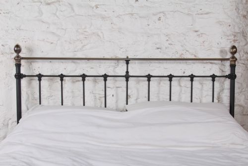 fig 1. Lovely Castings and Clamps All Original Iron King Size No End Bed