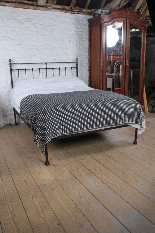 fig 2. Lovely Castings and Clamps All Original Iron King Size No End Bed