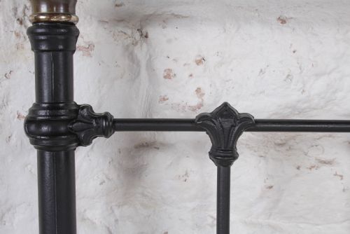 fig 4. Lovely Castings and Clamps All Original Iron King Size No End Bed