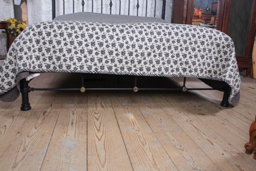 fig 1. Stunning Victorian Super King Size No End Bed