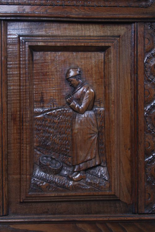 fig 5. Gorgeously Carved Breton Style French Oak Double Bed