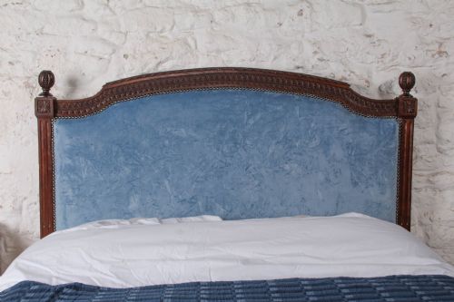 NEWLY UPHOLSTERED OAK LOUIS XVI STYLE DOUBLE LOWEND BED - ADDITIONAL PHOTO 4