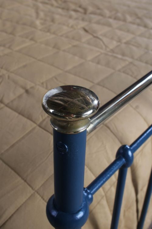 TASTEFUL EDWARDIAN SUPER KING IRON AND BRASS BED - ADDITIONAL PHOTO 4