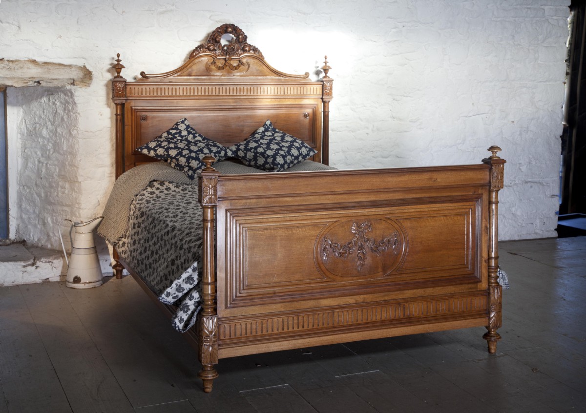 French carved walnut double bed