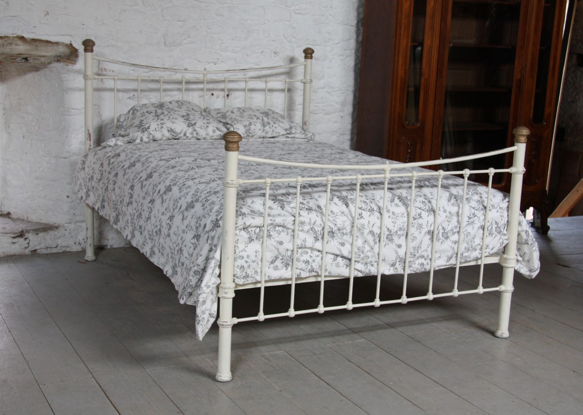 Edwardian dip rail king size aged cream iron and aged brass caps bedstead 