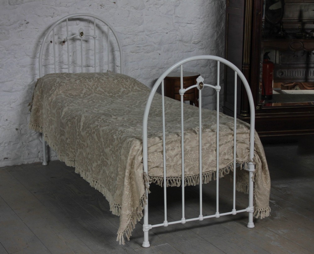 Sweet Edwardian iron 2'6