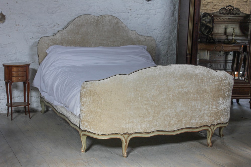 Sumptuous French double corbeille king size bed 