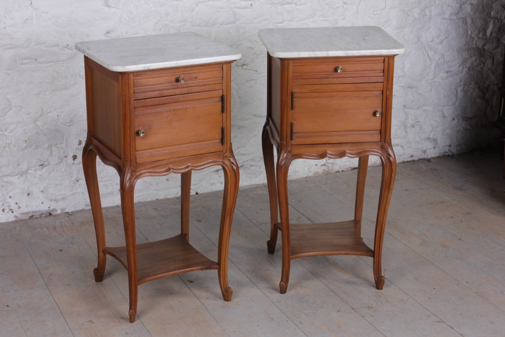 Pair of simple cherry Louis XV style bedsides with marble 
