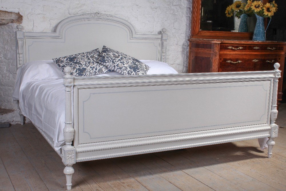 Attractive French super king size 6Ft painted bed with fluted posts