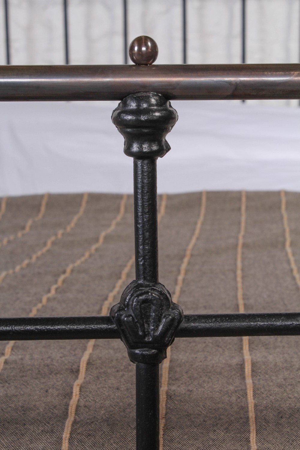 Classic Victorian black and brass king size bed View V