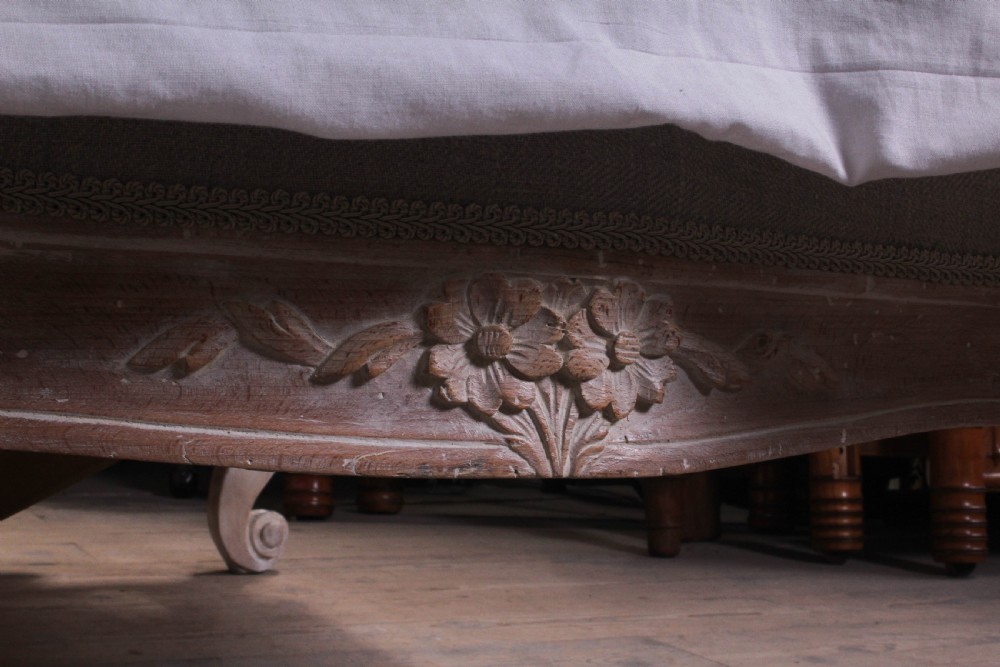 Exquisitely beautiful very rare early Louis XV king size View XII