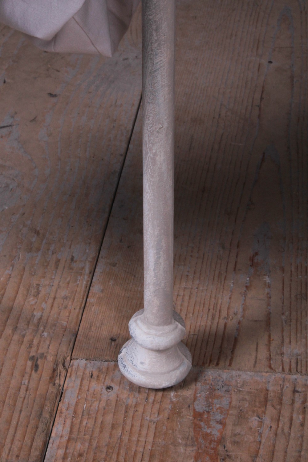 Early Victorian fine line 5Ft king size brass and iron bed View VIII