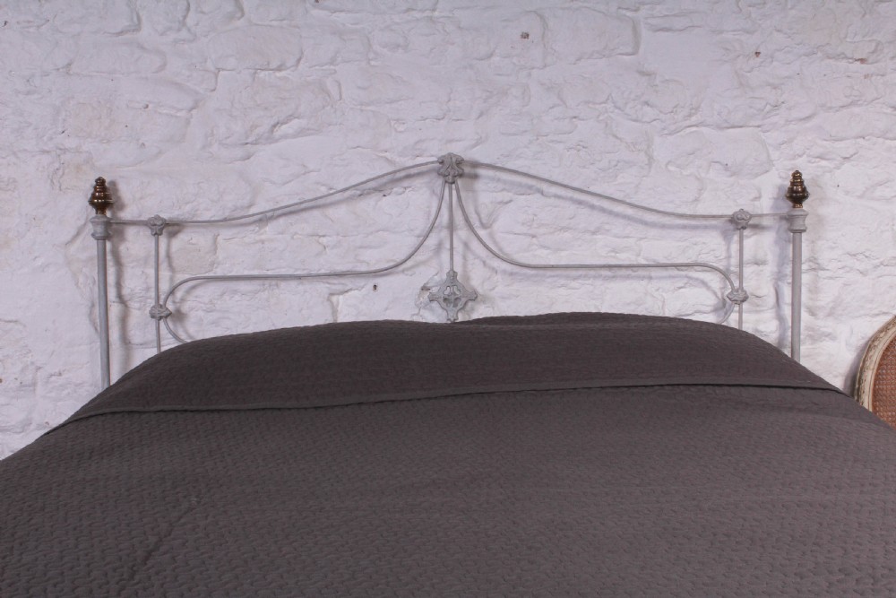 Early Victorian fine line 5Ft king size brass and iron bed View IX