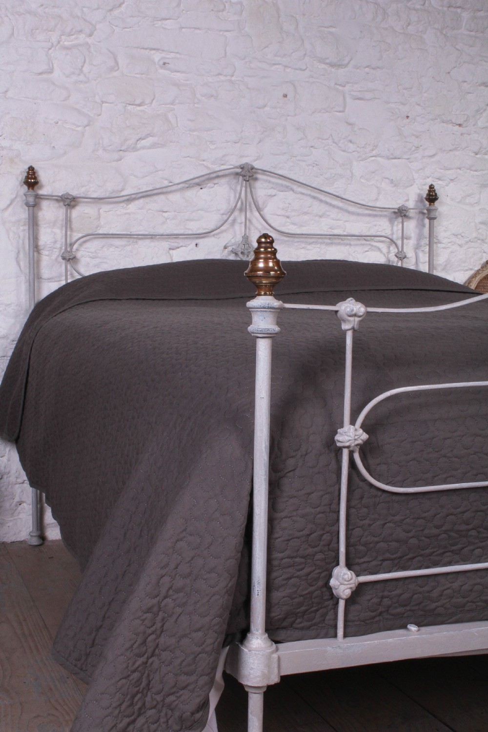 Early Victorian fine line 5Ft king size brass and iron bed View X