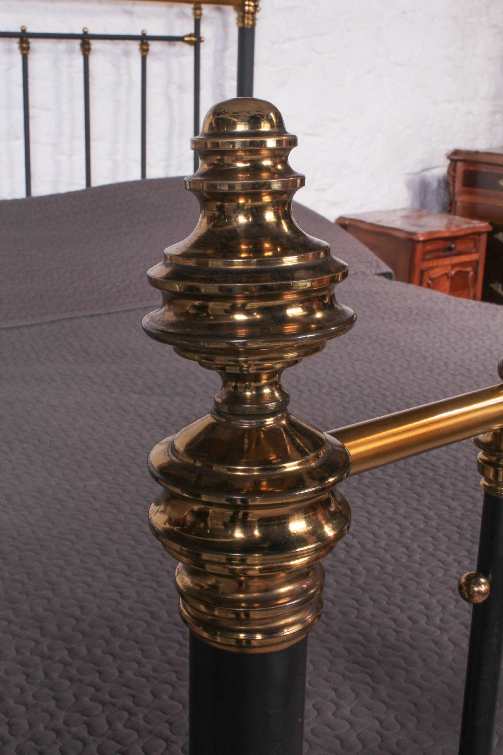 Fabulous super king size 6Ft very rare  Victorian Aesthetic style bed View VII