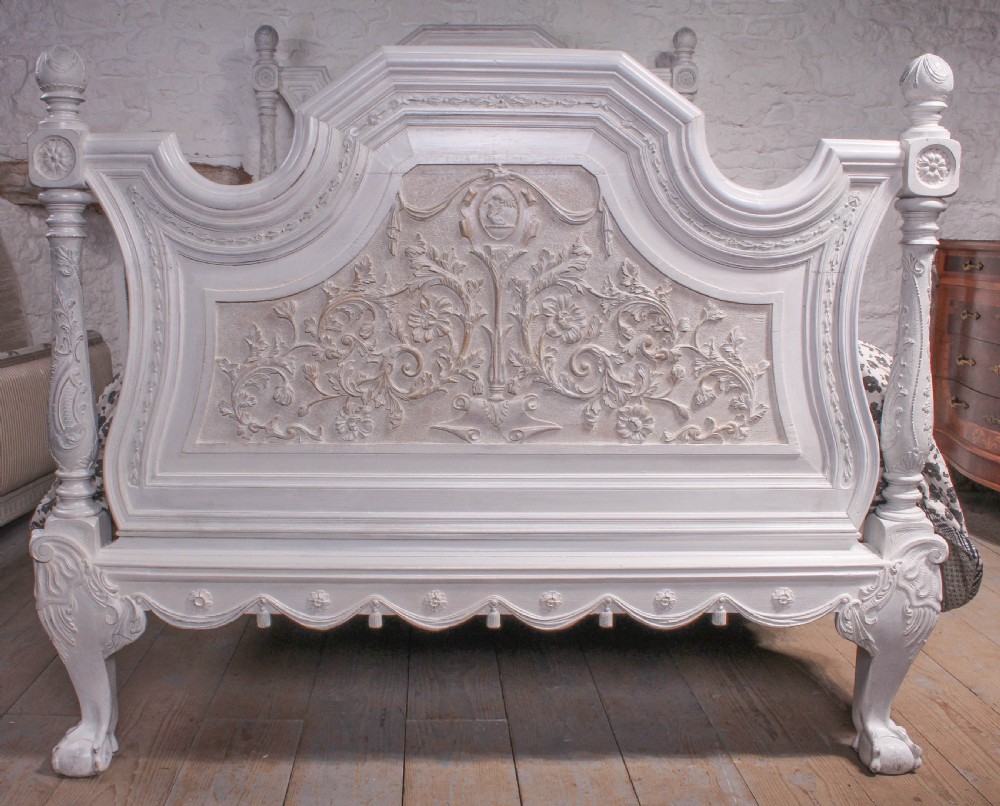 Magnificent mid 19th Century painted king size Italian bed View II